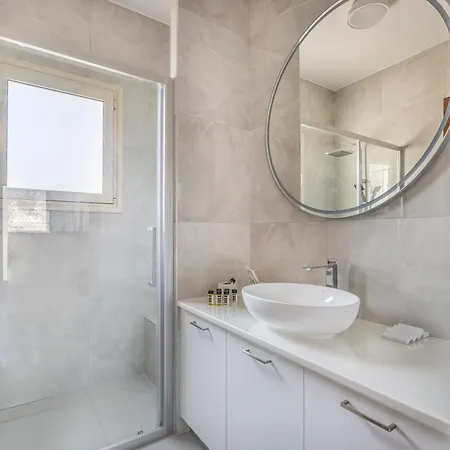 别墅 Agios Tychon Luxury With Private Pool