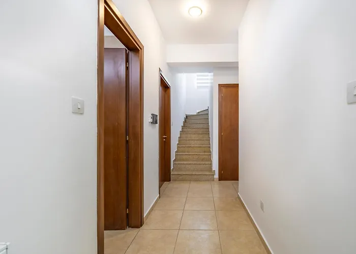 Agios Tychon Luxury With Private Pool Lemesos