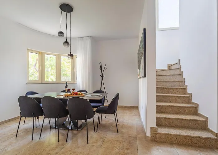 Agios Tychon Luxury With Private Pool Lemesos