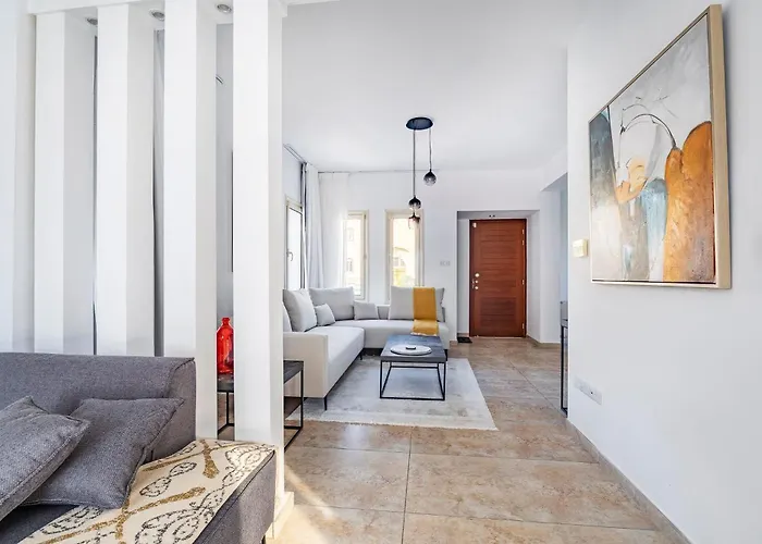 Agios Tychon Luxury With Private Pool Lemesos