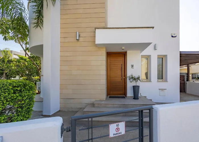 Villa Agios Tychon Luxury With Private Pool Limisso