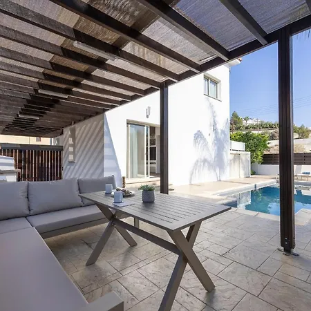 Agios Tychon Luxury With Private Pool * Лимасол