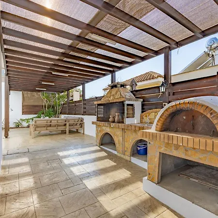 Вилла Agios Tychon Luxury With Private Pool